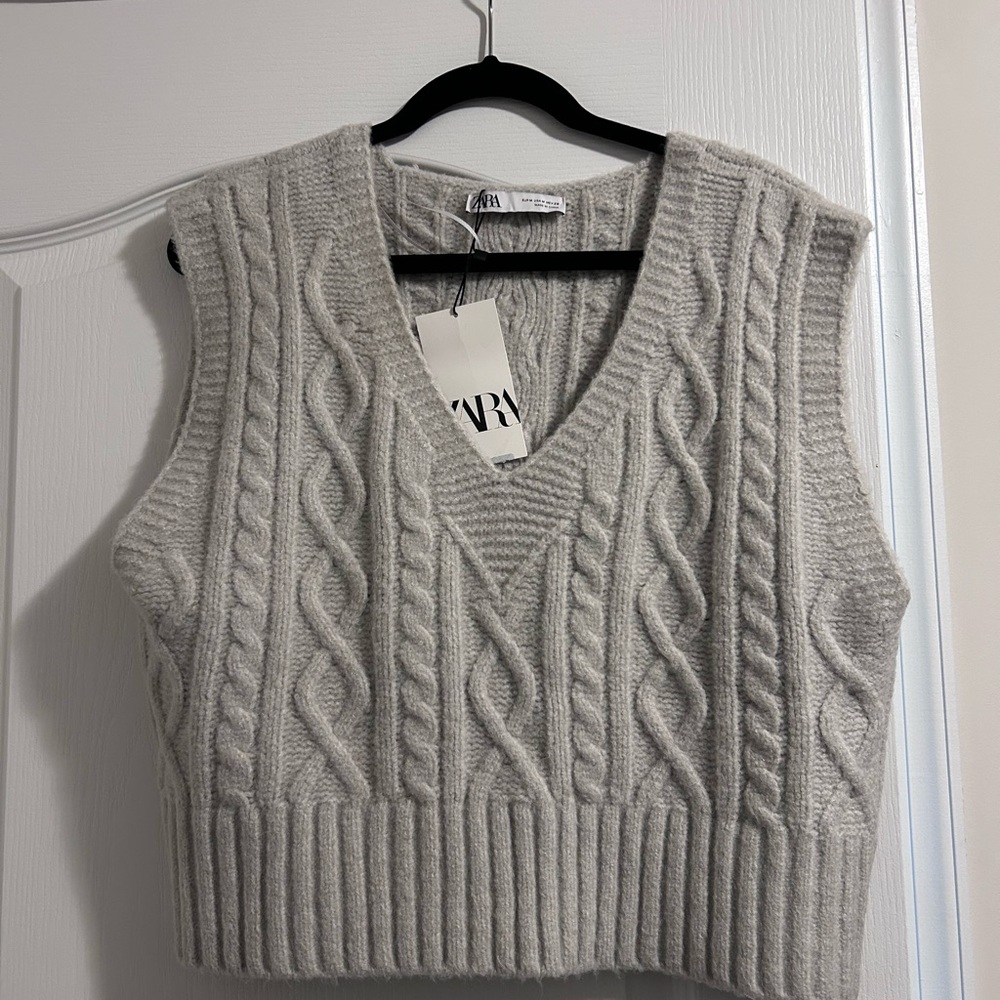 Women's Cable Knit Sweater Vest
